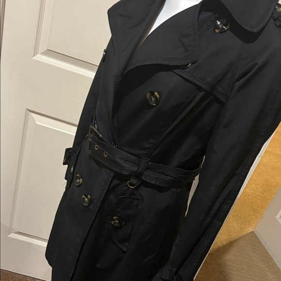 Jones New York Black Double-Breasted Trench Coat. Wool blend upper lining. Small - Picture 5 of 16
